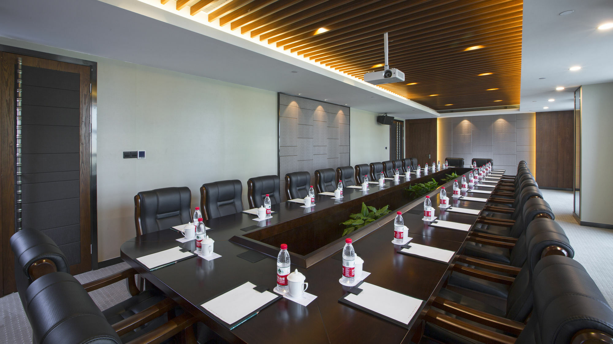 Ssaw Boutique Hotel Delan Mogan Mountain Deqing Exterior foto